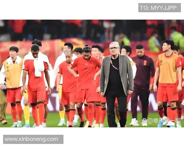 从02年国足的辉煌到现代国足的挑战：一段足球历史的对比与反思